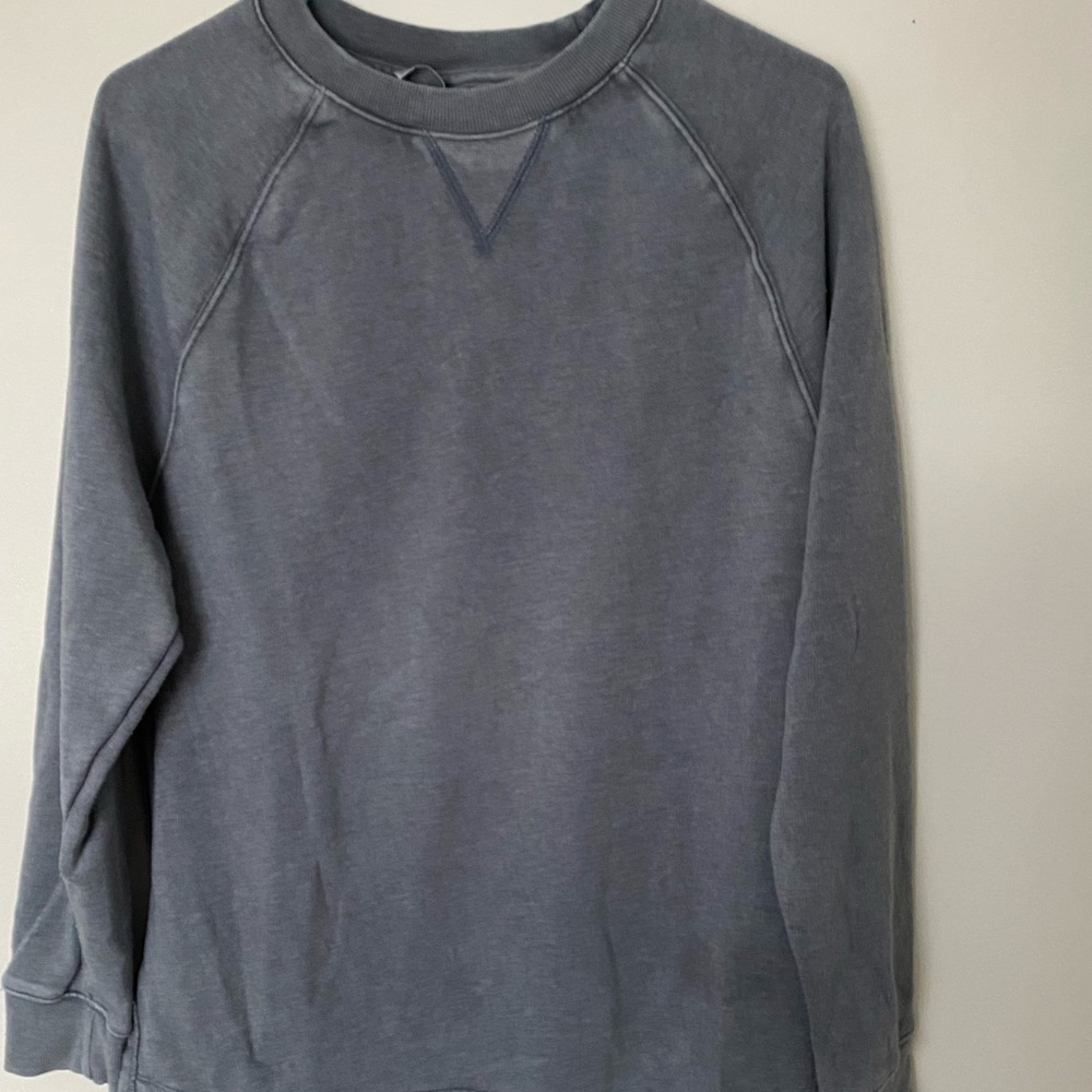 Universal Thread Crewneck